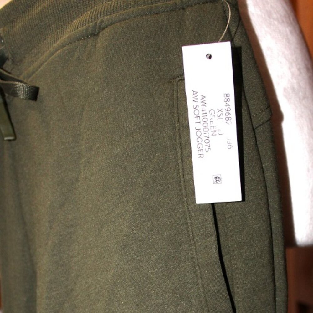 Sweatpants - Picture 5 of 6